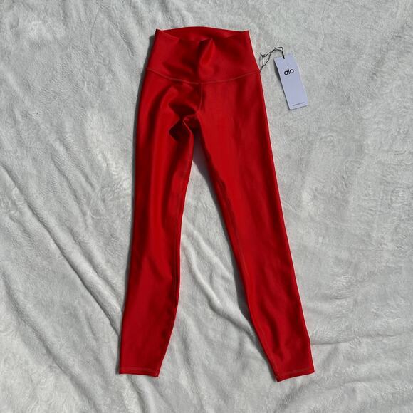 Alo Yoga 7/8 Airlift Leggings Red Hot Summer Sz XS Advantage Racerback Bra Sz S - Picture 14 of 16